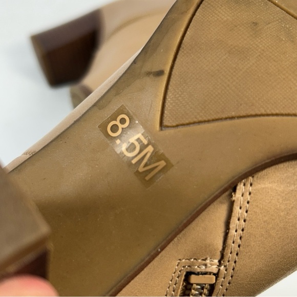 Franco Sarto Tan Ankle Boots 8.5 - Picture 9 of 10